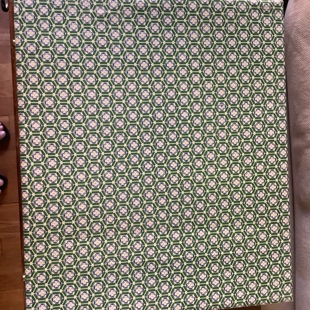 Fabric box for plate storage from Hong Kong